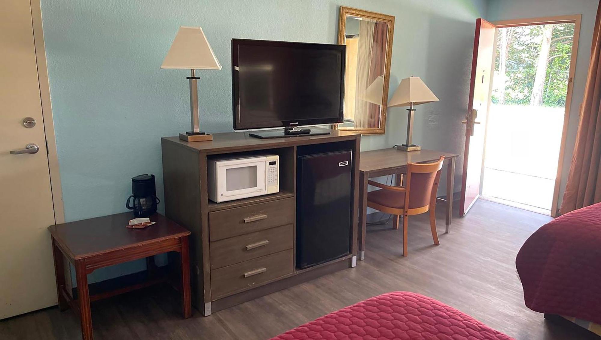 Mayfair Inn Williamston Eksteriør billede