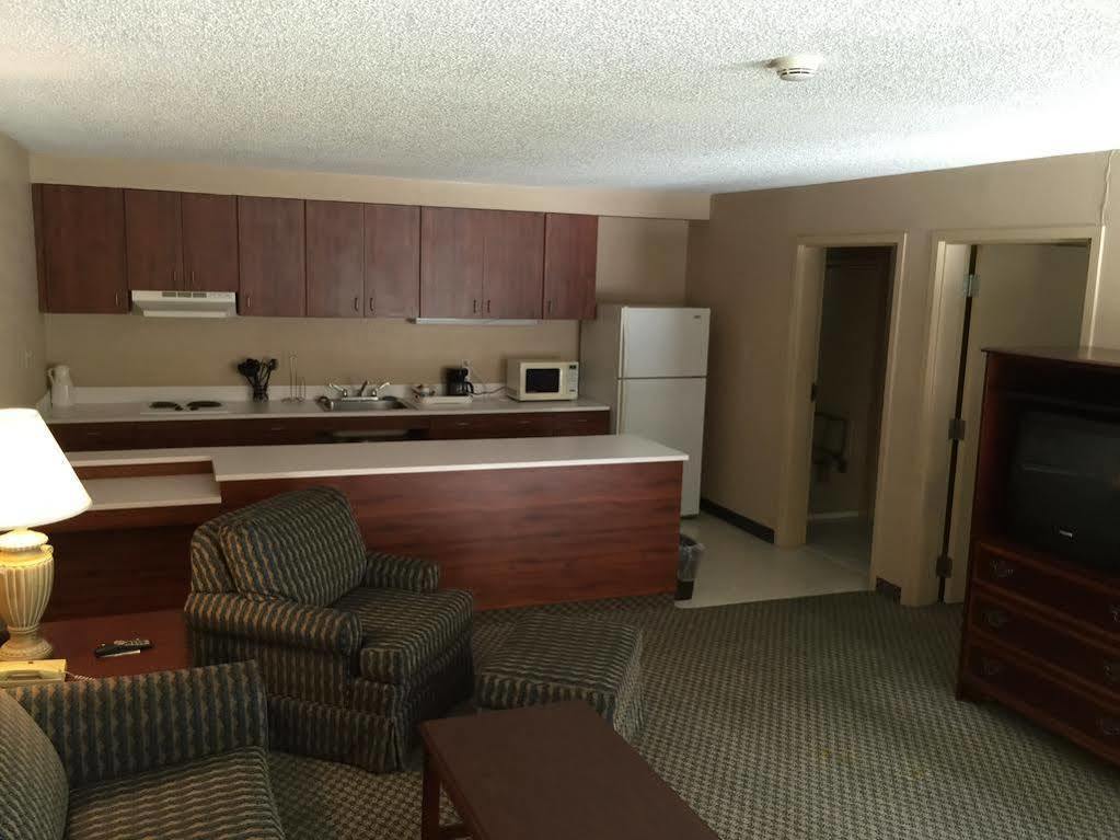 Mayfair Inn Williamston Eksteriør billede